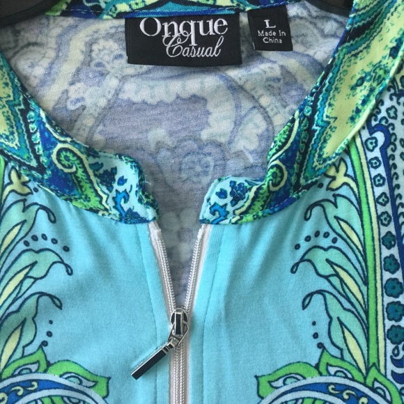 Top - Picture 2 of 3